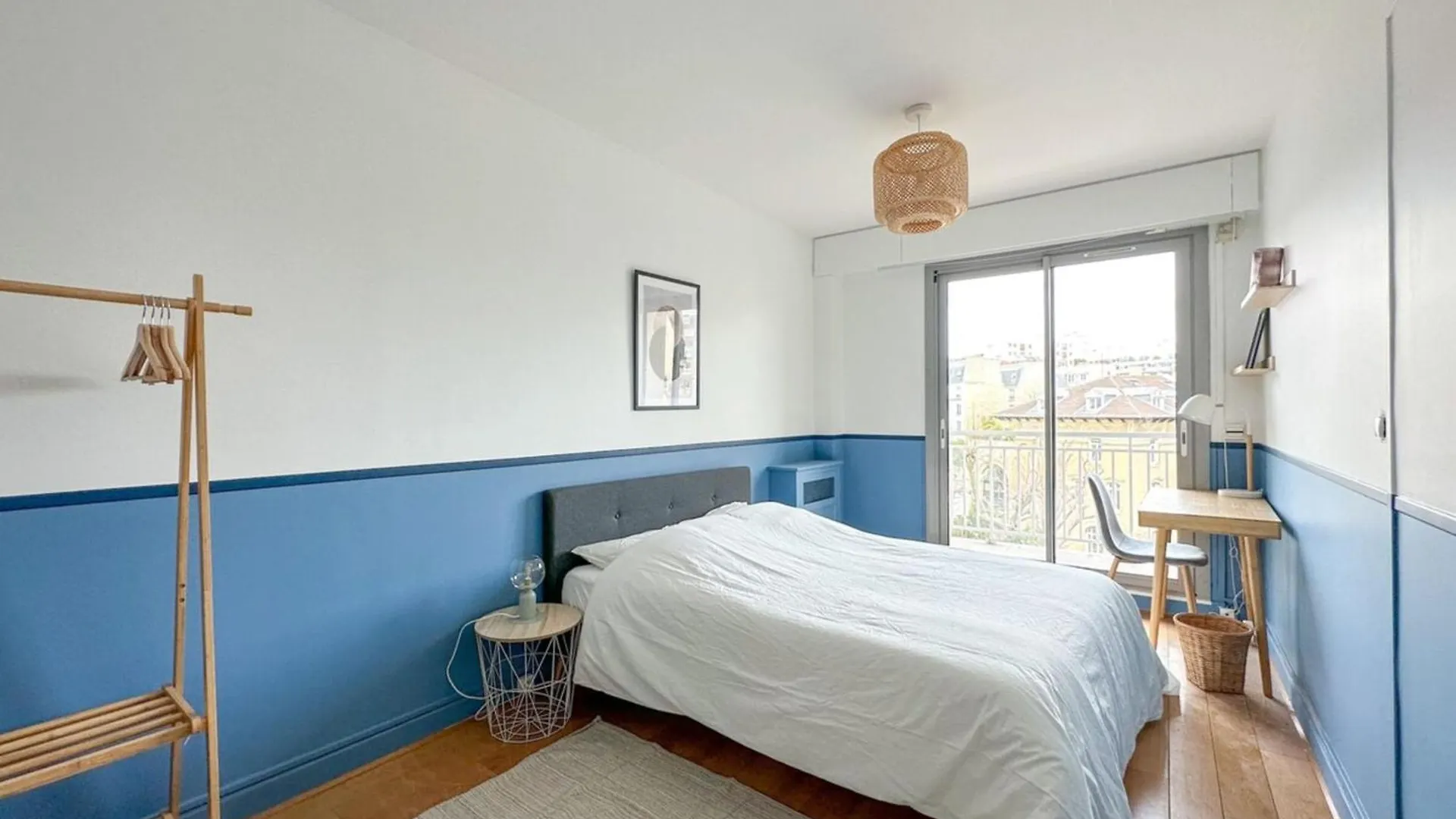 Beautiful Private Room In A Parisian Shared Apartment - Flexliving